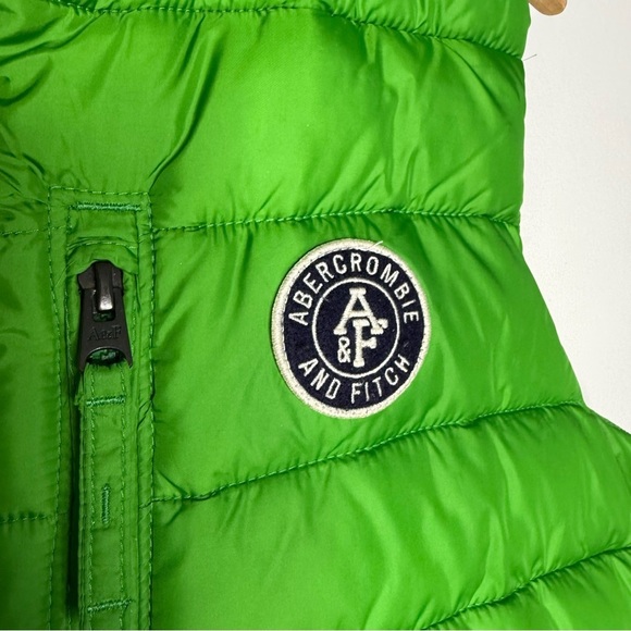 Abercrombie & Fitch Green Men’s Puffer Vest Size Medium - Picture 4 of 5
